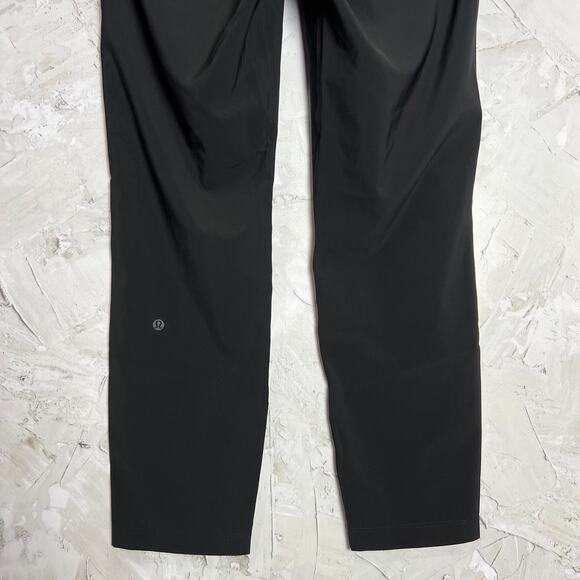 Lululemon On The Fly Pant Woven 28" WOMENS 8 Black Joggers Travel Pockets EUC - Picture 12 of 12
